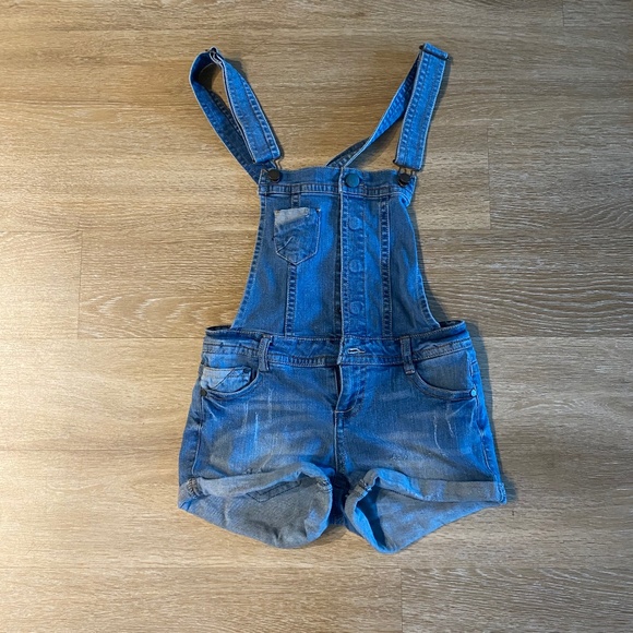 Nordstroms denim over alls short - Picture 1 of 4